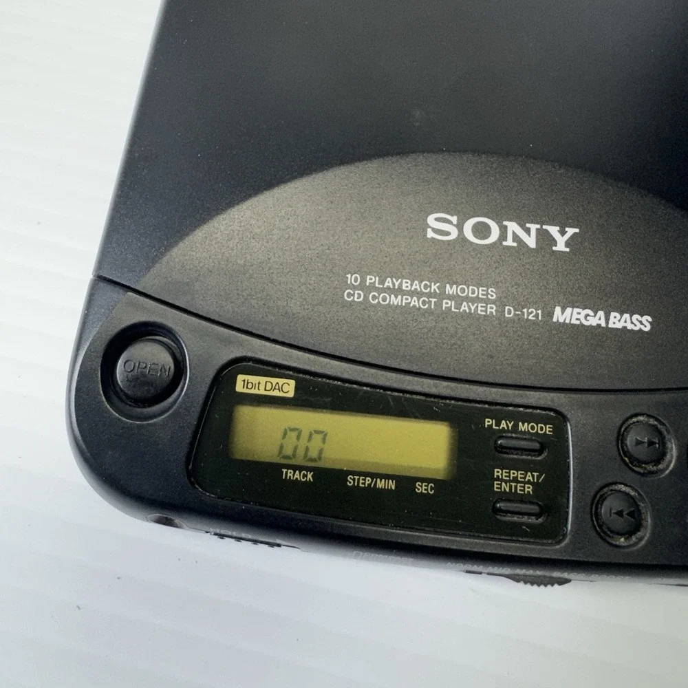 Sony Discman D-121 Portable Personal CD Player Not Working Parts Only W/ BOX